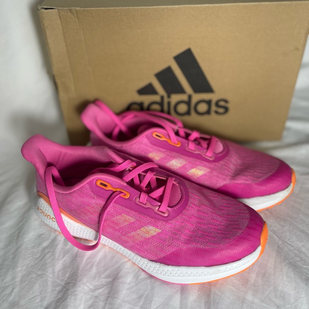 NEW Adidas‎ Shoes Size 6 bright hot pink women’s running shoes 🩷🩷🩷